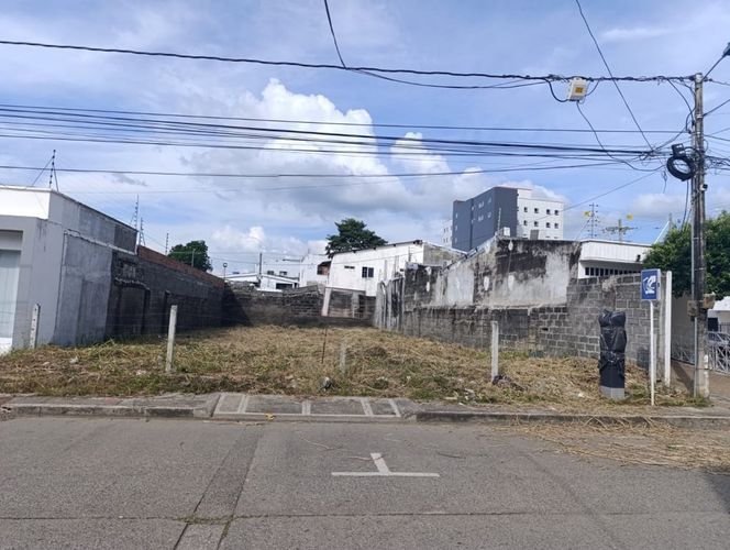 Lote en venta en Centro, Montería, 384 m² · foto 2 de 12