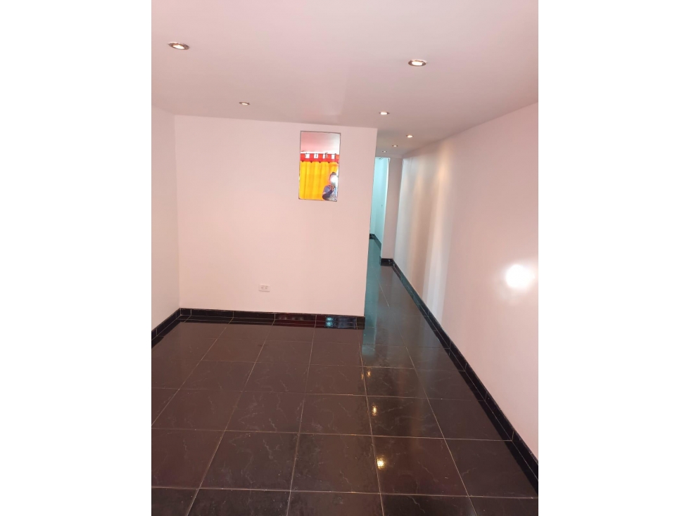 Casa en venta en Bella Vista, Bogotá · foto 2 de 18