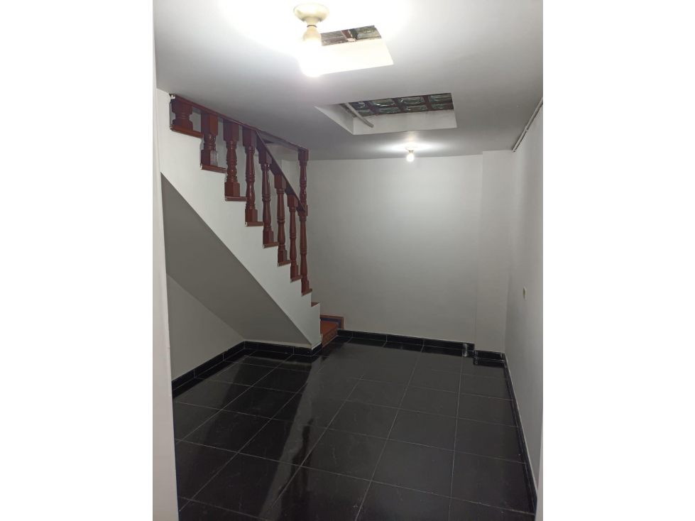 Casa en venta en Bella Vista, Bogotá · foto 8 de 18