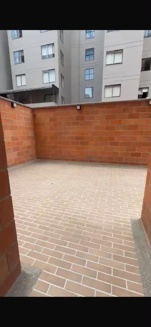 Apartamento de 3 alcobas en venta en Laureles, Medellín, 193 m² · foto 16 de 20