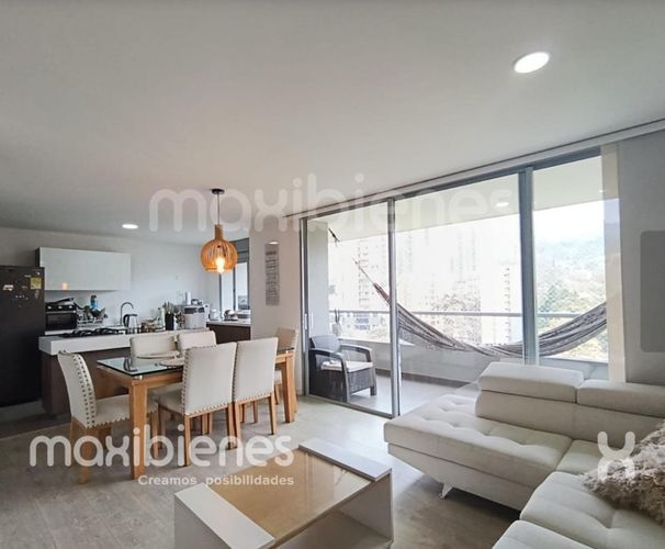 Apartamento de 3 alcobas en arriendo en Las Cometas, Envigado, 95 m² · foto 4 de 17