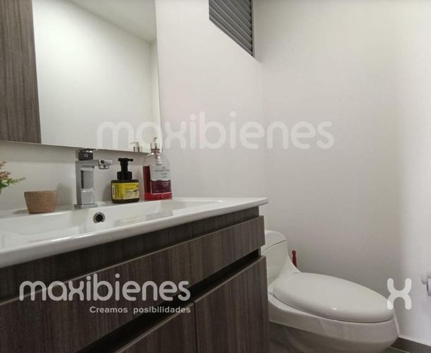 Apartamento de 3 alcobas en arriendo en Las Cometas, Envigado, 95 m² · foto 13 de 17