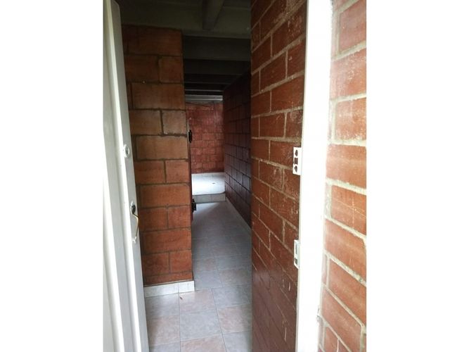 Apartamento de 3 alcobas en venta en Nuevo Muzu, Bogotá, 48 m² · foto 7 de 8