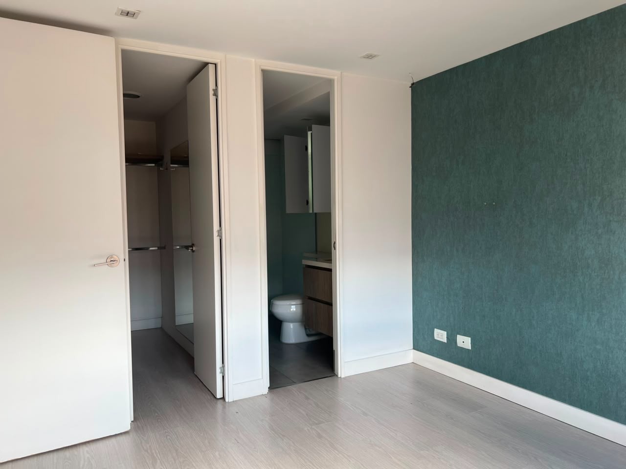 Apartamento en venta en Loma Del Esmeraldal, Envigado · foto 7 de 15