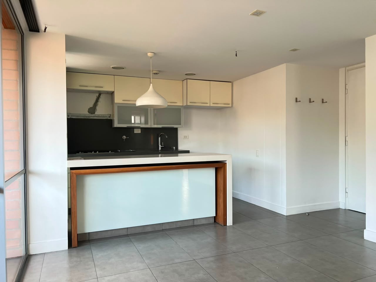 Apartamento en venta en Loma Del Esmeraldal, Envigado · foto 2 de 15