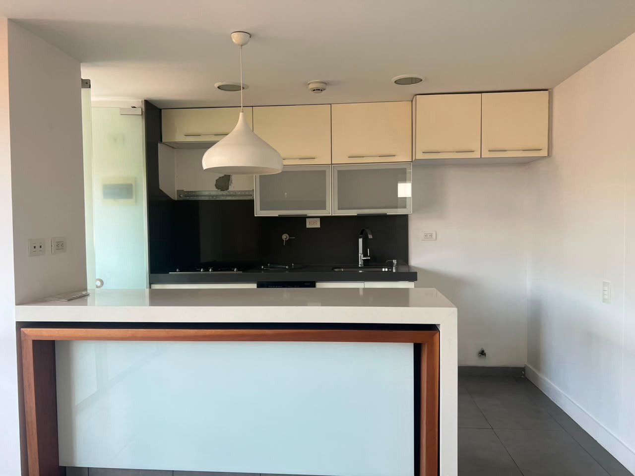 Apartamento en venta en Loma Del Esmeraldal, Envigado · foto 4 de 15