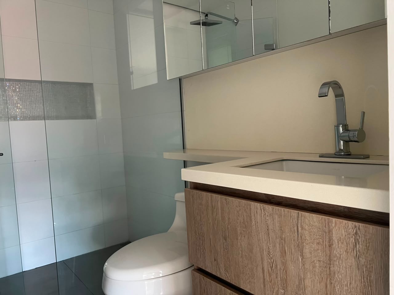 Apartamento en venta en Loma Del Esmeraldal, Envigado · foto 6 de 15
