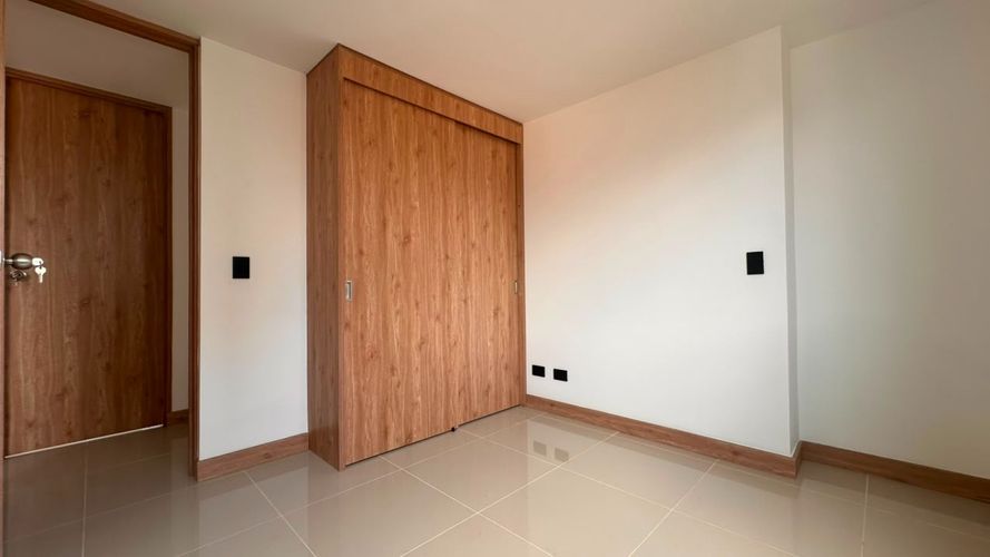 Apartamento de 3 alcobas en venta en La Floresta, Medellín, 84 m² · foto 15 de 17