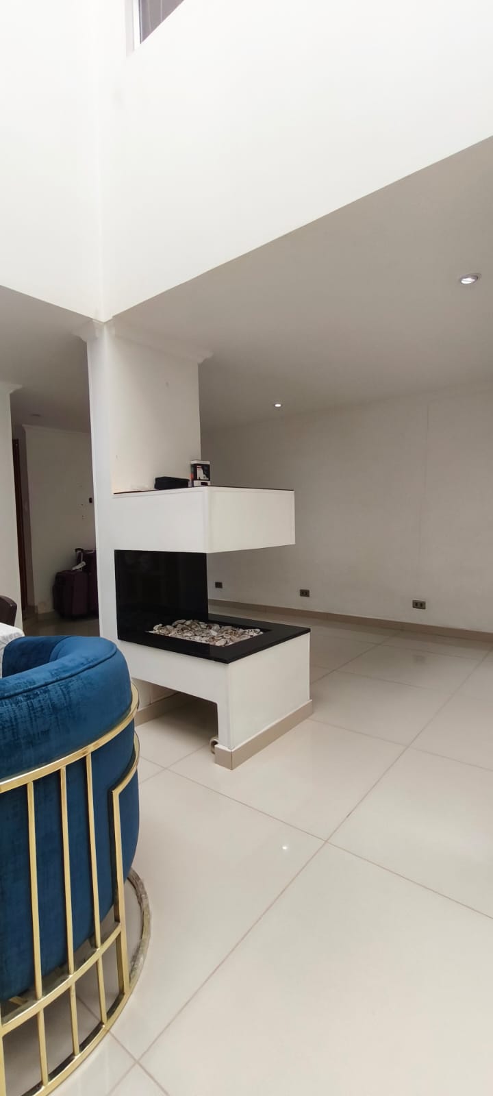 Casa en venta en Engativá, Bogotá · foto 2 de 24