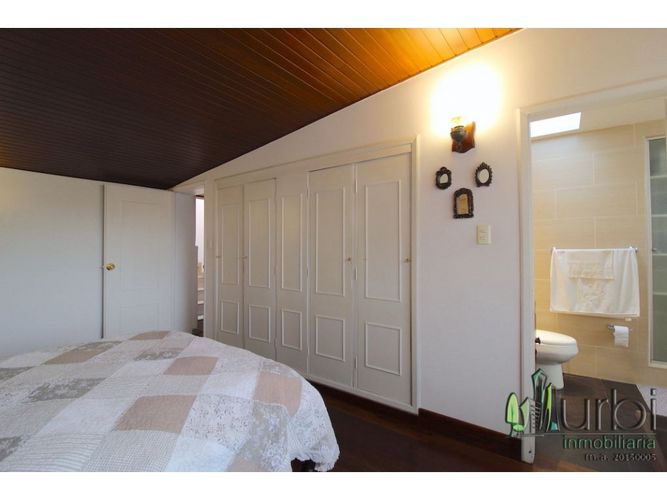 Casa en venta en Pasadena, Bogotá · foto 8 de 20
