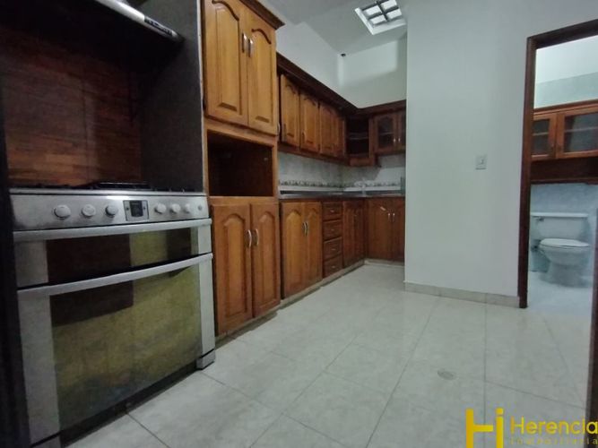 Casa de 3 alcobas en venta en Colasania, Medellín, 220 m² · foto 4 de 22