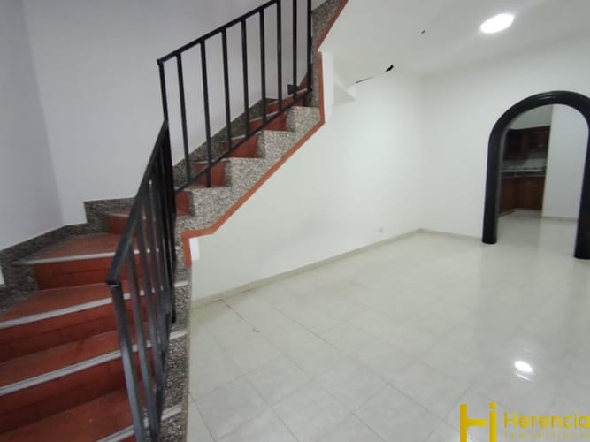 Casa de 3 alcobas en venta en Colasania, Medellín, 220 m² · foto 7 de 22