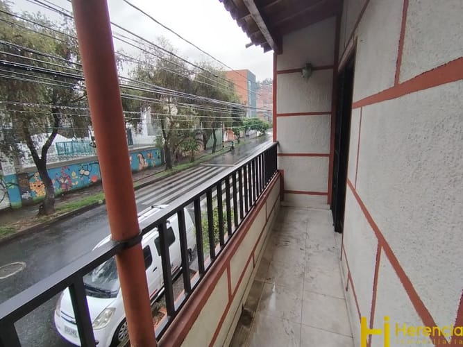 Casa de 3 alcobas en venta en Colasania, Medellín, 220 m² · foto 9 de 22