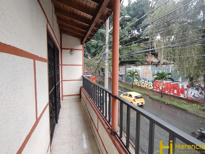 Casa de 3 alcobas en venta en Colasania, Medellín, 220 m² · foto 12 de 22