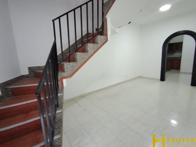 Casa de 3 alcobas en venta en Colasania, Medellín, 220 m² · foto 16 de 22
