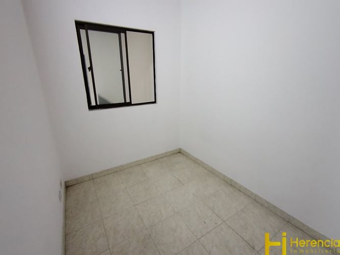 Casa de 3 alcobas en venta en Colasania, Medellín, 220 m² · foto 17 de 22
