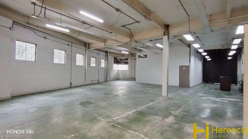 Bodega en venta en Monteazul, Sabaneta, 809 m² · foto 4 de 24