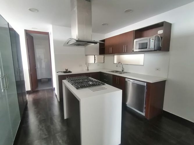 Apartamento de 3 alcobas en venta en Maria Cristina, Bogotá, 140 m² · foto 8 de 24