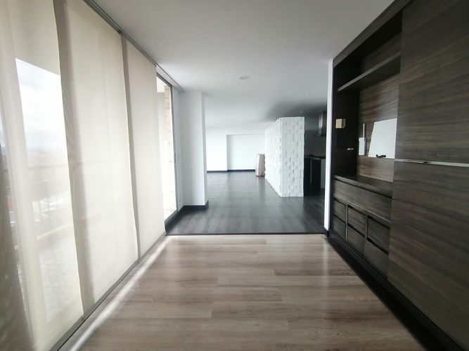 Apartamento de 3 alcobas en venta en Maria Cristina, Bogotá, 140 m² · foto 9 de 24
