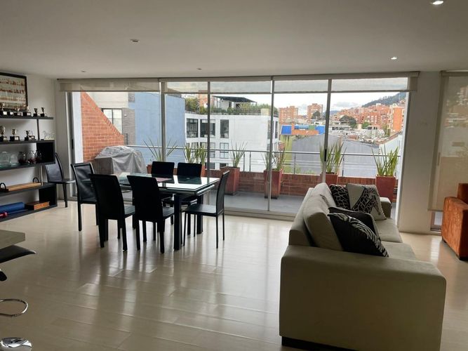 Apartamento de 3 alcobas en venta en Chapinero Alto, Bogotá, 200 m² · foto 2 de 21