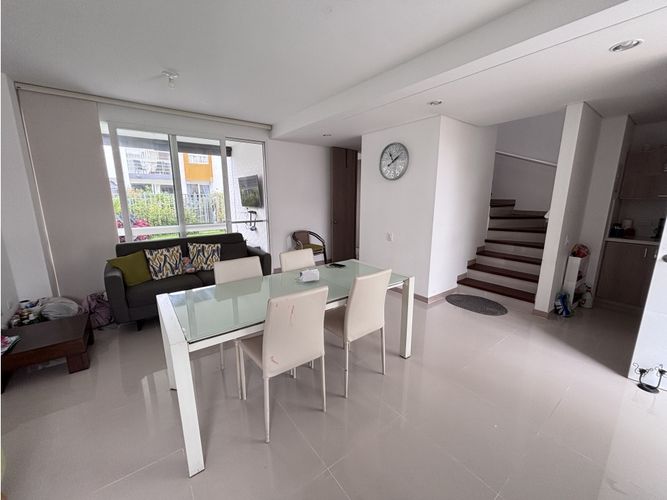 Casa de 4 alcobas en venta en El Castillo, Jamundí, 145 m² · foto 2 de 22