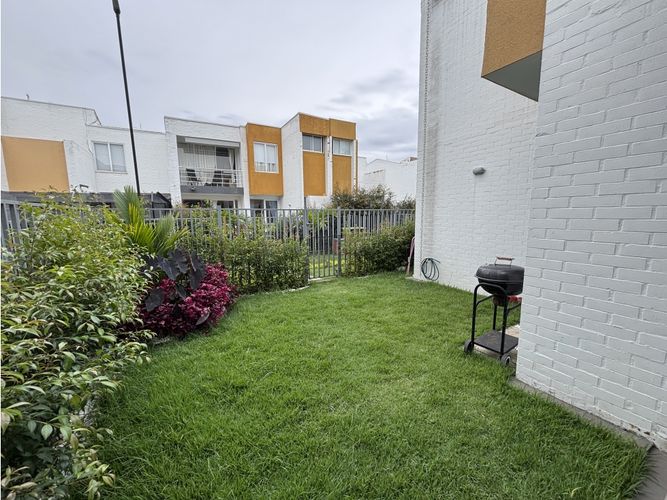 Casa de 4 alcobas en venta en El Castillo, Jamundí, 145 m² · foto 4 de 22