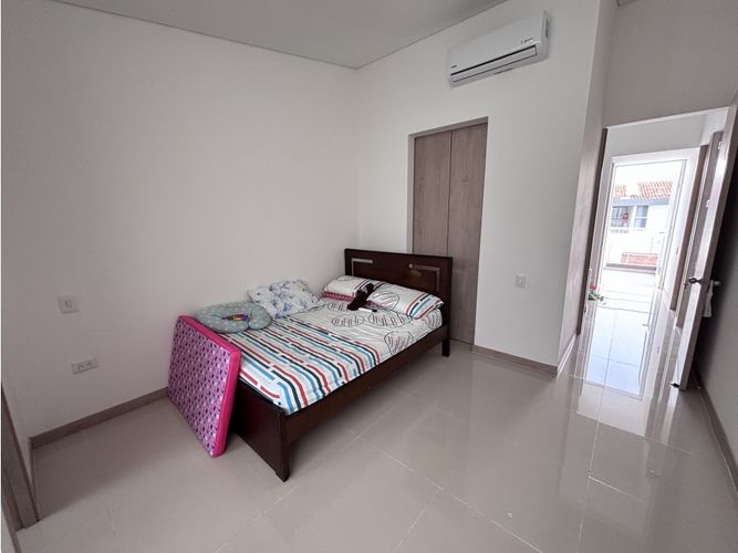 Casa de 4 alcobas en venta en El Castillo, Jamundí, 145 m² · foto 15 de 22