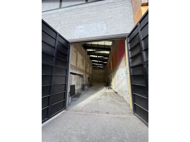 Bodega en venta en Leon Xiii, Soacha, 384 m² · foto 4 de 11