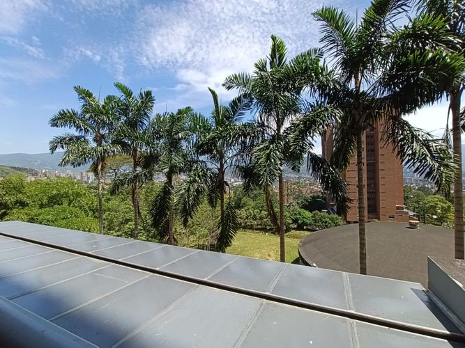 Apartamento de 3 alcobas en arriendo en Loma Del Escobero, Envigado, 104 m² · foto 6 de 16