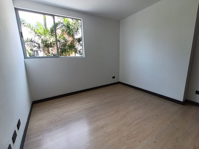 Apartamento de 3 alcobas en arriendo en Loma Del Escobero, Envigado, 104 m² · foto 11 de 16