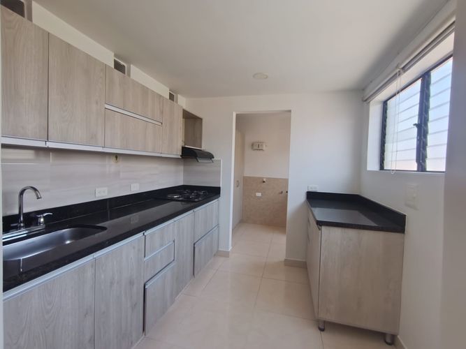 Apartamento de 3 alcobas en arriendo en Laureles, Medellín, 90 m² · foto 4 de 19