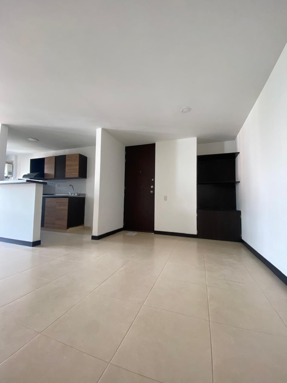 Apartamento en venta en Suramerica, Itagüí · foto 3 de 24