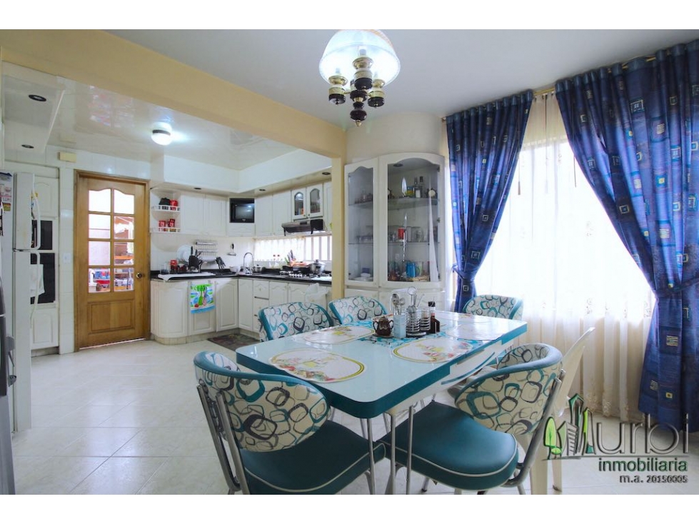 Casa en venta en Niza, Bogotá · foto 6 de 20