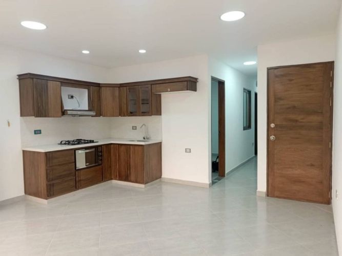 Apartamento de 3 alcobas en arriendo en Loma De Los Bernal, Medellín, 78 m² · foto 2 de 16
