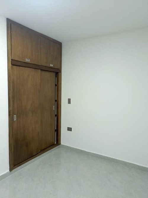Apartamento de 3 alcobas en arriendo en Loma De Los Bernal, Medellín, 78 m² · foto 5 de 16