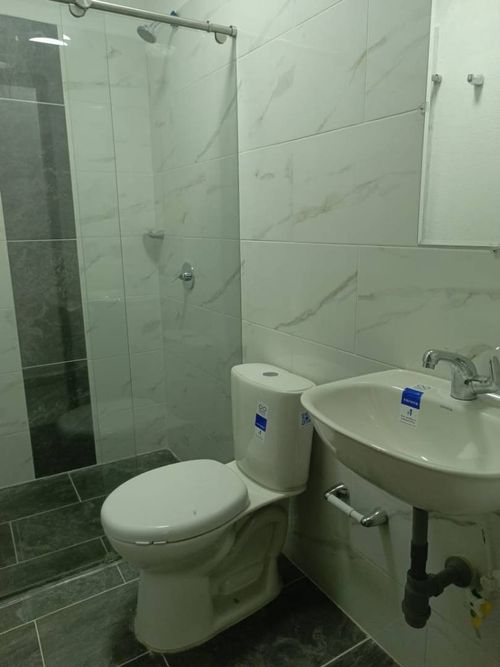 Apartamento de 3 alcobas en arriendo en Loma De Los Bernal, Medellín, 78 m² · foto 8 de 16