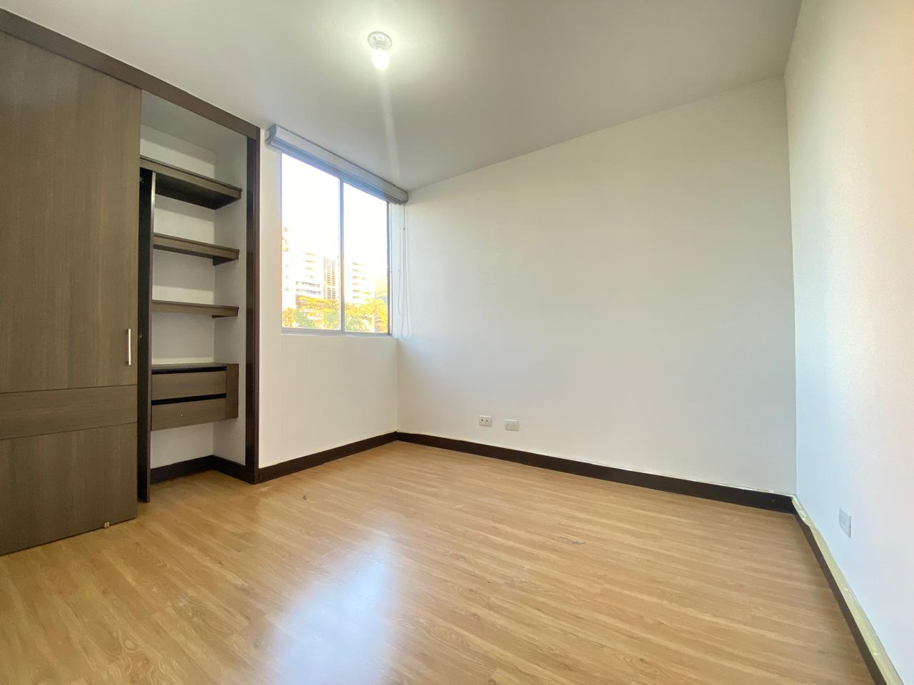 Apartamento en arriendo en Loma Del Esmeraldal, Envigado · foto 13 de 13