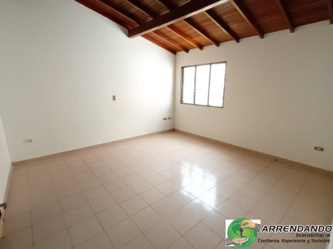 Casa en venta en Viviendas Del Sur, Itagüí · foto 8 de 19