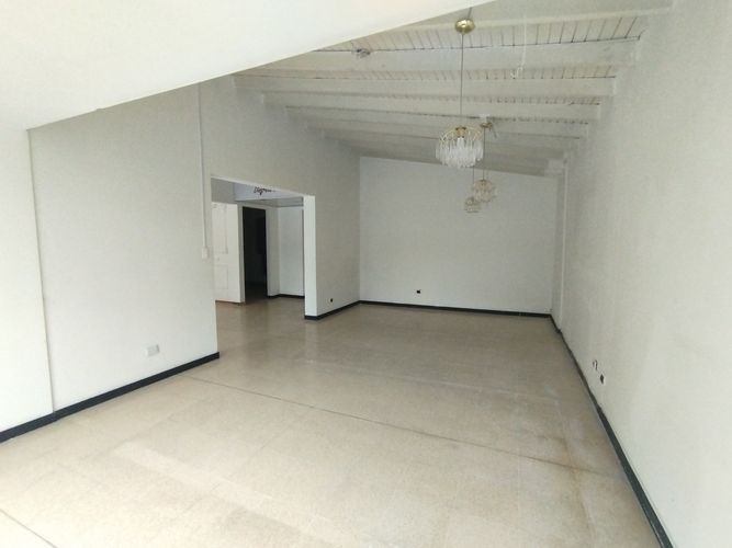 Local en arriendo en Laureles, Medellín, 430 m² · foto 11 de 20