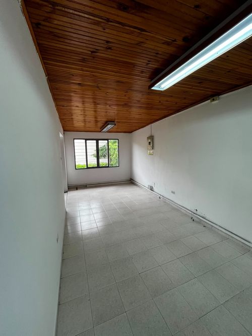 Bodega en arriendo en Manzanares, Cali, 280 m² · foto 3 de 19
