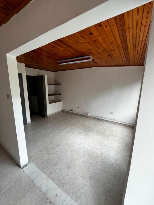 Bodega en arriendo en Manzanares, Cali, 280 m² · foto 13 de 19