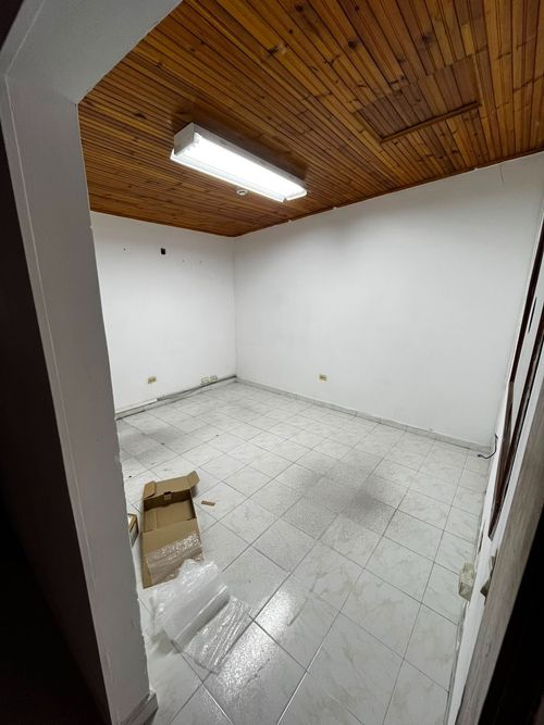 Bodega en arriendo en Manzanares, Cali, 280 m² · foto 18 de 19