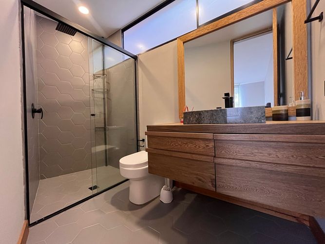 Apartamento de 2 alcobas en venta en El Poblado, Medellín, 158 m² · foto 19 de 20