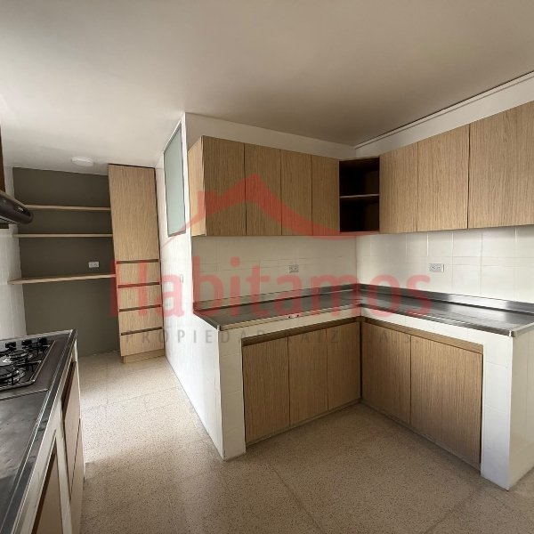 Casa en venta en Florida nueva, Medellín 4