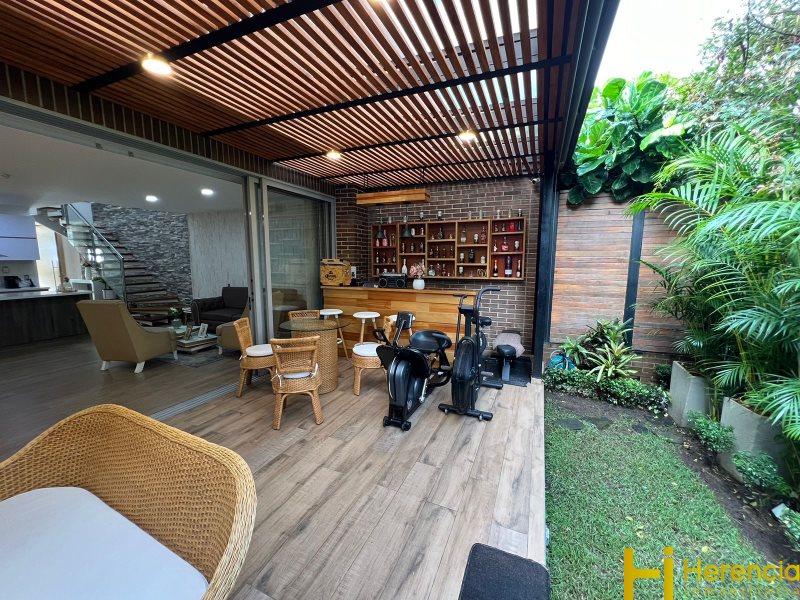 3BR House in El Poblado (200 m²) for Sale - 4
