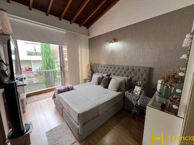 Casa de 3 alcobas en venta en El Poblado, Envigado, 200 m² · foto 11 de 24