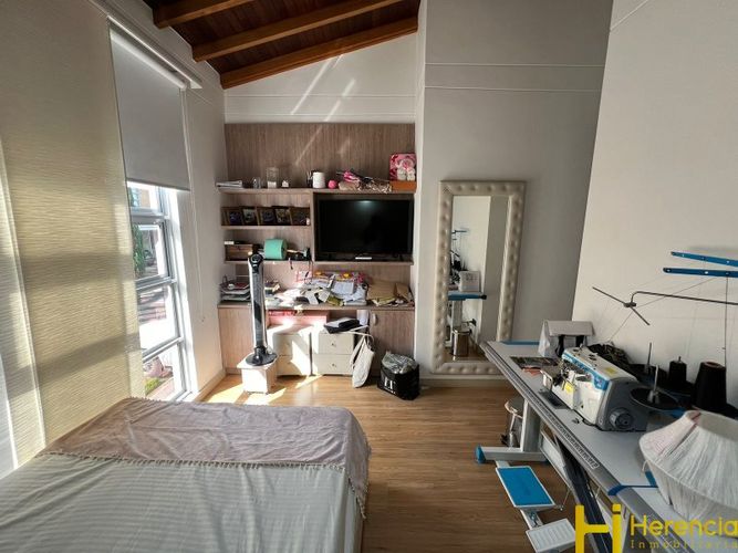 Casa de 3 alcobas en venta en El Poblado, Envigado, 200 m² · foto 14 de 24