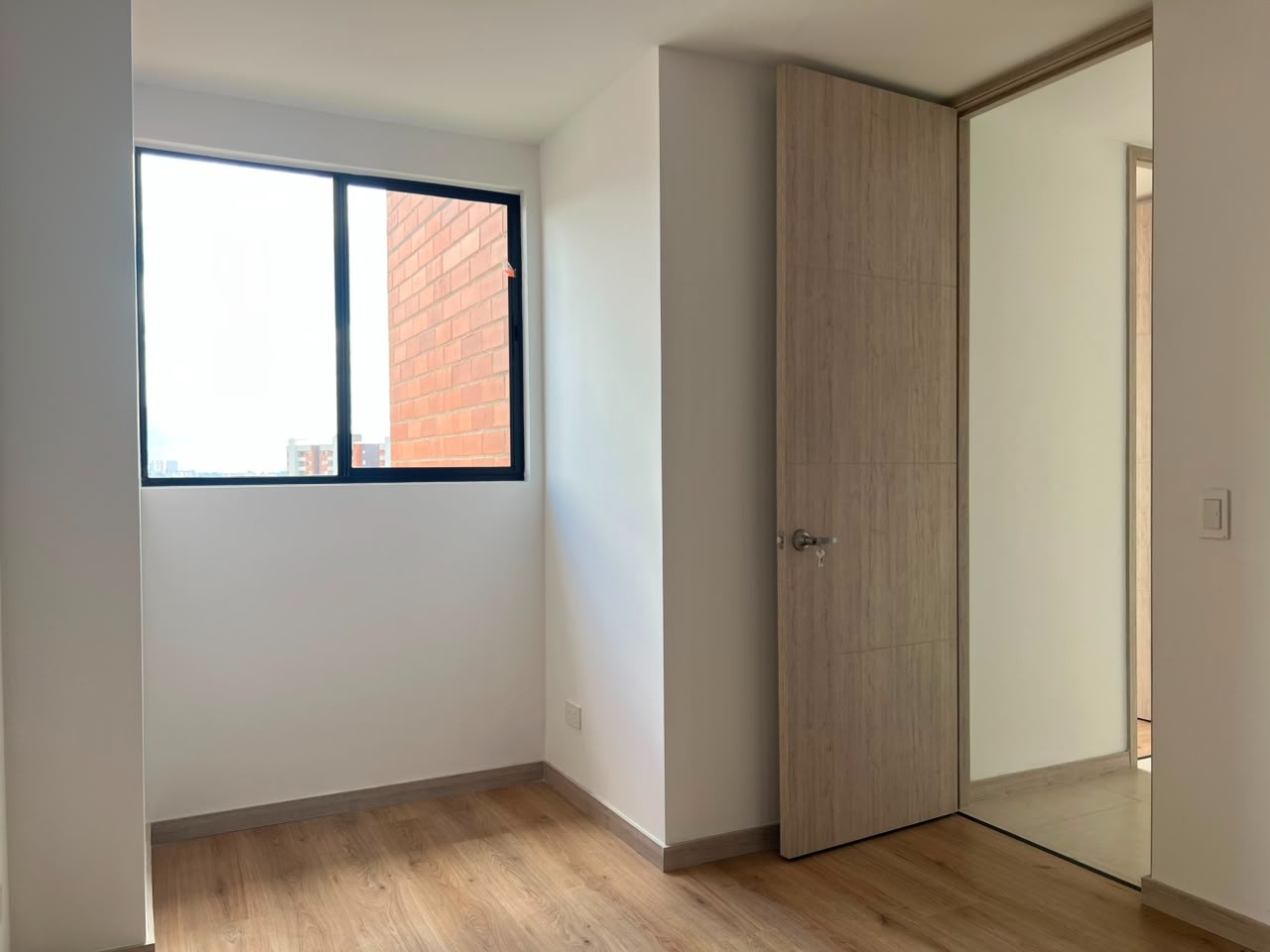 Apartamento en arriendo en Loma Del Barro, Envigado · foto 7 de 14