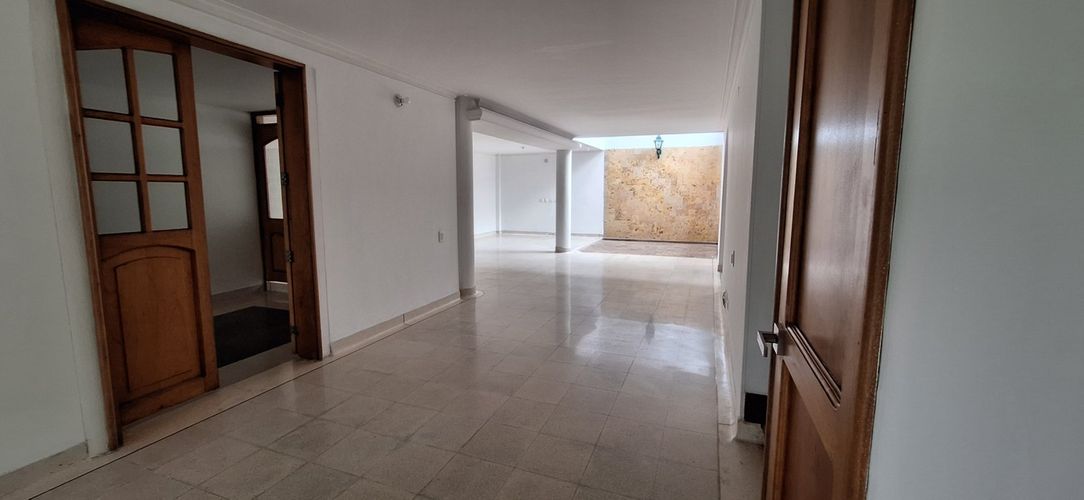 Casa de 4 alcobas en arriendo en Villagrande, Envigado, 200 m² · foto 12 de 24