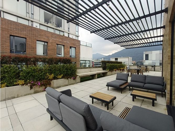 Apartaestudio en venta en Chico Norte, Bogotá, 17 m² · foto 23 de 24